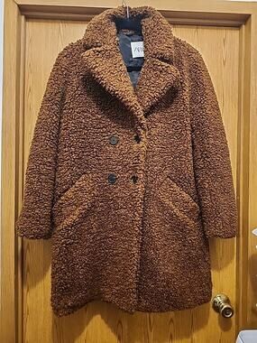 Zara Winter Teddy Coat sz Medium Brown Two Button Closure